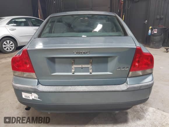 2001 Volvo S60 с VIN YV1RS61R412069484, выставлен на аукционе IAAI как лот 41598380 с пробегом 185 219 миль миль и . История ставок и продаж доступна на DreamBid. Изображение 16.