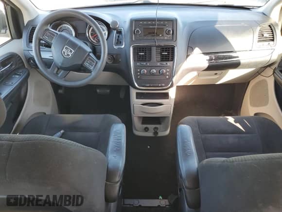 2016 Dodge Grand Caravan American Value with VIN 2C4RDGBG9GR227668, listed as a Copart auction lot 82305385 with 161,268 mi miles and Clean title. Bid and sale history available at DreamBid. Image 8.