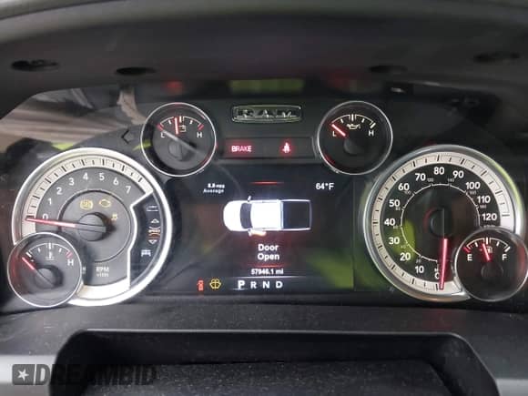 2017 Ram 1500 Big Horn z VIN 3C6RR7LT6HG688239, wystawiony jako IAAI lot #42849534 z przebiegiem 57 946 mil mil oraz . Historia ofert i sprzedaży dostępna na DreamBid. Obrazek 7.