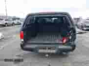 2018 Toyota Tacoma SR5 с VIN 3TMBZ5DN8JM015331, выставлен на аукционе IAAI как лот 42197079 с пробегом 84 035 миль миль и . История ставок и продаж доступна на DreamBid. Изображение 17.