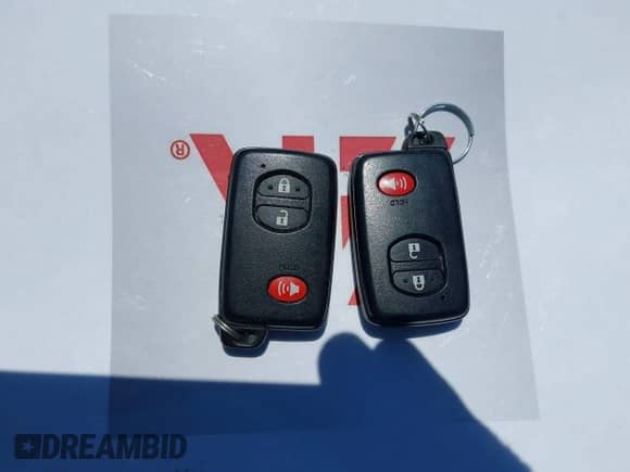 2013 Toyota Prius One with VIN JTDKN3DU8D5609483, listed as a IAAI auction lot 43078982 with 154,952 mi miles and . Bid and sale history available at DreamBid. Image 11.