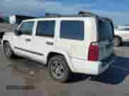 2006 Jeep Commander z VIN 1J8HG48N66C228591, wystawiony jako IAAI lot #42801638 z przebiegiem 246 875 mil mil oraz . Historia ofert i sprzedaży dostępna na DreamBid. Obrazek 3.