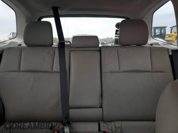 2014 Subaru Forester Limited z VIN JF2SJAHC4EH460105, wystawiony jako Copart lot #81220815 z przebiegiem 108 301 mil mil oraz Szkoda całkowita • Salvage title. Historia ofert i sprzedaży dostępna na DreamBid. Obrazek 10.