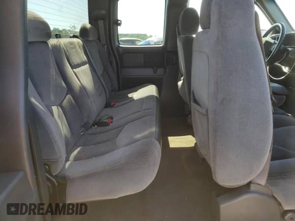 2006 GMC Sierra 1500 SLE1 with VIN 2GTEC19V661116947, listed as a Copart auction lot 64583235 with 186,245 mi miles and Salvage title. Bid and sale history available at DreamBid. Image 10.