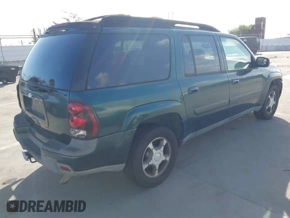 2005 Chevrolet TrailBlazer LT with VIN 1GNES16S556123626, listed as a IAAI auction lot 43418983 with 137,410 mi miles and . Bid and sale history available at DreamBid. Image 4.