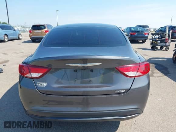 2016 Chrysler 200 Touring с VIN 1C3CCCFB4GN194435, выставлен на аукционе IAAI как лот 42663323 с пробегом 91 583 миль миль и . История ставок и продаж доступна на DreamBid. Изображение 16.