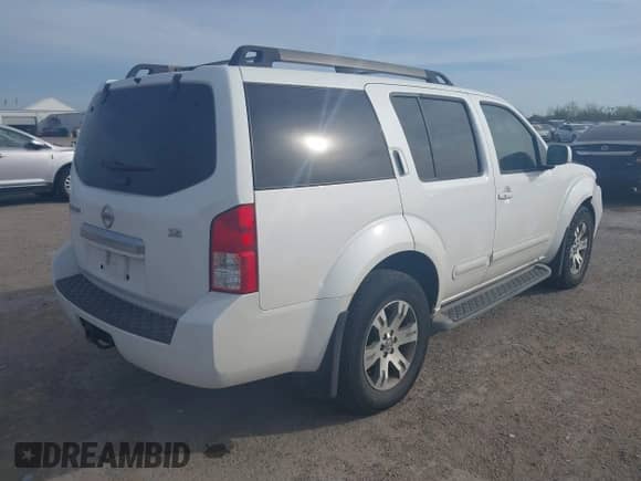 2009 Nissan Pathfinder SE z VIN 5N1AR18UX9C600488, wystawiony jako IAAI lot #41859996 z przebiegiem 114 960 mil mil oraz . Historia ofert i sprzedaży dostępna na DreamBid. Obrazek 4.