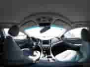 2015 Hyundai Sonata Limited z VIN KMHEC4A42FA124453, wystawiony jako IAAI lot #42030778 z przebiegiem 86 730 mil mil oraz . Historia ofert i sprzedaży dostępna na DreamBid. Obrazek 17.