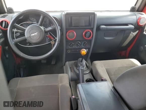 2008 Jeep Wrangler Unlimited X z VIN 1J4GB39168L515305, wystawiony jako Copart lot #80115975 z przebiegiem 222 311 mil mil oraz Czysty tytuł • Clean title. Historia ofert i sprzedaży dostępna na DreamBid. Obrazek 8.