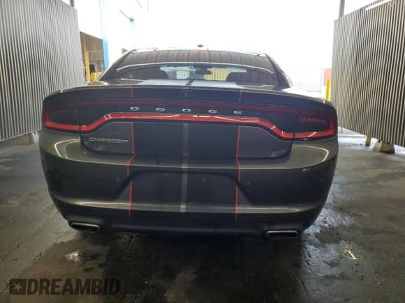 2019 Dodge Charger SXT z VIN 2C3CDXBG2KH760096, wystawiony jako Copart lot #85739425 z przebiegiem 56 260 mil mil oraz Czysty tytuł • Clean title. Historia ofert i sprzedaży dostępna na DreamBid. Obrazek 6.