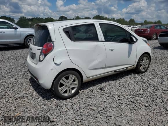 2015 Chevrolet Spark LS с VIN KL8CB6S95FC790174, выставлен на аукционе Copart как лот 67970765 с пробегом 107 037 миль миль и Списание • Salvage title. История ставок и продаж доступна на DreamBid. Изображение 3.