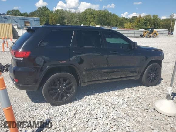2020 Jeep Grand Cherokee Altitude with VIN 1C4RJFAGXLC355120, listed as a Copart auction lot 70834965 with 46,449 mi miles and Salvage title. Bid and sale history available at DreamBid. Image 3.