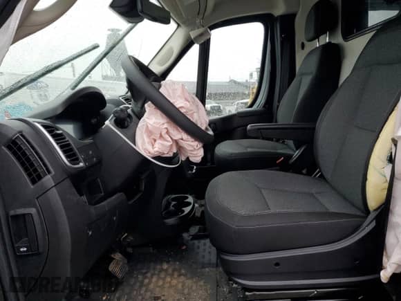 2024 Ram ProMaster Cargo Tradesman с VIN 3C6LRVDG3RE144483, выставлен на аукционе Copart как лот 85736694 с пробегом 13 250 миль миль и Списание • Salvage title. История ставок и продаж доступна на DreamBid. Изображение 7.