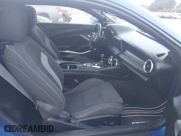 2017 Chevrolet Camaro 1LS с VIN 1G1FA1RX9H0187921, выставлен на аукционе IAAI как лот 43495876 с пробегом 73 415 миль миль и . История ставок и продаж доступна на DreamBid. Изображение 5.