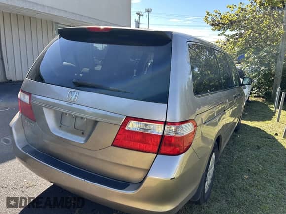 2007 Honda Odyssey LX с VIN 5FNRL382X7B138341, выставлен на аукционе IAAI как лот 43370104 с пробегом 240 065 миль миль и . История ставок и продаж доступна на DreamBid. Изображение 4.