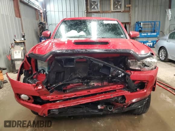 2017 Toyota Tacoma SR5 with VIN 5TFCZ5AN7HX093726, listed as a Copart auction lot 82410365 with 76,422 mi miles and Salvage title. Bid and sale history available at DreamBid. Image 5.
