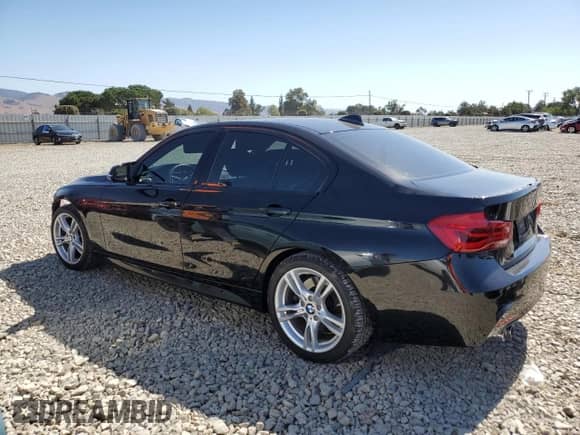 2016 BMW 3 Series 328i с VIN WBA8E9G50GNT82096, выставлен на аукционе Copart как лот 81725595 с пробегом 99 487 миль миль и Списание • Salvage title. История ставок и продаж доступна на DreamBid. Изображение 2.