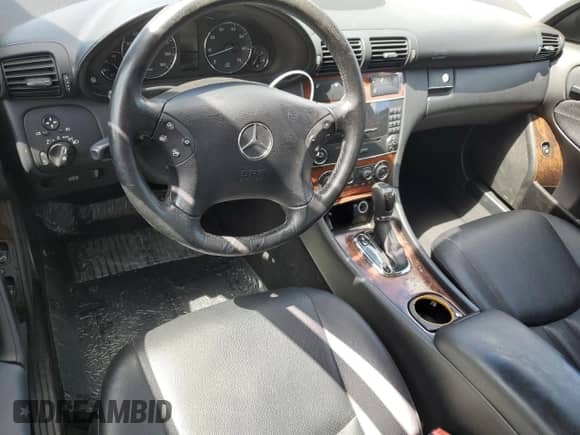 2007 Mercedes-Benz C 280 Luxury с VIN WDBRF54H87F903036, выставлен на аукционе Copart как лот 65990065 с пробегом 196 375 миль миль и Списание • Salvage title. История ставок и продаж доступна на DreamBid. Изображение 8.