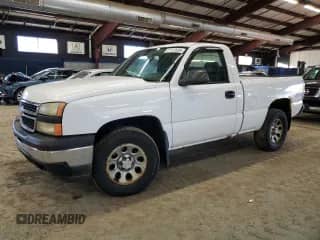 2006 Chevrolet Silverado 1500 Work Truck с VIN 1GCEK14V76Z230487, выставлен на аукционе Copart как лот 47137635 с пробегом 110 395 миль миль и Чистый • Clean title. История ставок и продаж доступна на DreamBid. Изображение 1.