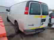 2014 Chevrolet Express Cargo z VIN 1GCWGFCB1E1113057, wystawiony jako IAAI lot #41913600 z przebiegiem 196 605 mil mil oraz . Historia ofert i sprzedaży dostępna na DreamBid. Obrazek 3.