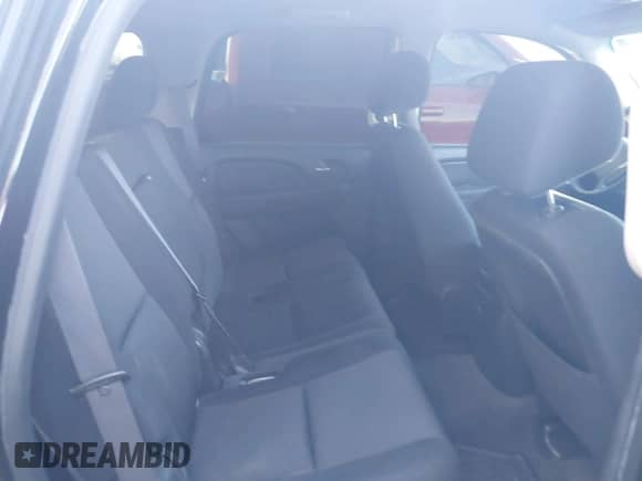 2014 Chevrolet Tahoe LS with VIN 1GNSKAE00ER162786, listed as a IAAI auction lot 41602182 with 189,890 mi miles and . Bid and sale history available at DreamBid. Image 8.