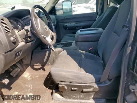2008 Chevrolet Silverado 2500HD 2LT с VIN 1GCHK23668F154861, выставлен на аукционе Copart как лот 81126135 с пробегом 174 410 миль миль и Списание • Salvage title. История ставок и продаж доступна на DreamBid. Изображение 7.