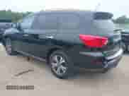 2017 Nissan Pathfinder Platinum z VIN 5N1DR2MM4HC611235, wystawiony jako IAAI lot #42203255 z przebiegiem 20 772 mil mil oraz . Historia ofert i sprzedaży dostępna na DreamBid. Obrazek 3.