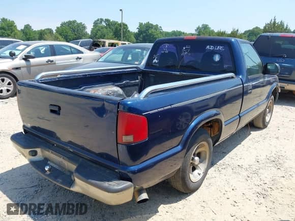 2000 Chevrolet S-10 с VIN 1GCCS1445YK177153, выставлен на аукционе IAAI как лот 42614998 с пробегом 167 903 миль миль и . История ставок и продаж доступна на DreamBid. Изображение 4.