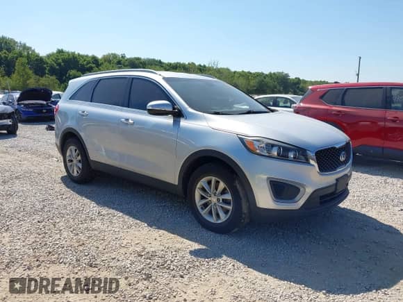 2016 Kia Sorento L with VIN 5XYPG4A3XGG012624, listed as a IAAI auction lot 43051374 with 117,339 mi miles and . Bid and sale history available at DreamBid. Image 1.