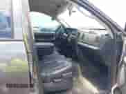 2003 Dodge 1500 ST z VIN 1D7HU18D43S219823, wystawiony jako IAAI lot #42767445 z przebiegiem 273 444 mil mil oraz . Historia ofert i sprzedaży dostępna na DreamBid. Obrazek 5.