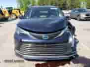 2024 Toyota Sienna Platinum с VIN 5TDERKEC0RS187244, выставлен на аукционе Copart как лот 52601025 с пробегом 11 881 миль миль и Списание • Salvage title. История ставок и продаж доступна на DreamBid. Изображение 5.