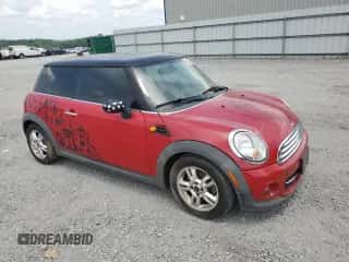 2011 MINI Hardtop with VIN WMWSU3C5XBTX96079, listed as a Copart auction lot 60990665 with 108,263 mi miles and Clean title. Bid and sale history available at DreamBid. Image 4.