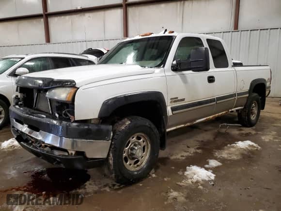 2006 Chevrolet Silverado 2500HD LT2 с VIN 1GCHK29D26E260068, выставлен на аукционе Copart как лот 85428204 с пробегом 374 212 миль миль и Чистый • Clean title. История ставок и продаж доступна на DreamBid. Изображение 1.