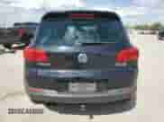 2014 Volkswagen Tiguan S с VIN WVGBV3AX2EW031578, выставлен на аукционе Copart как лот 83960015 с пробегом 101 454 миль миль и Списание • Salvage title. История ставок и продаж доступна на DreamBid. Изображение 6.
