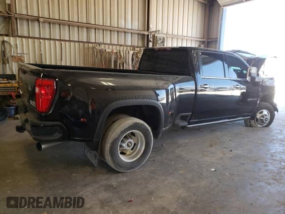 2022 Chevrolet Silverado 3500HD High Country с VIN 1GC4YVEY2NF346626, выставлен на аукционе Copart как лот 67865144 с пробегом 15 913 миль миль и Списание • Salvage title. История ставок и продаж доступна на DreamBid. Изображение 3.