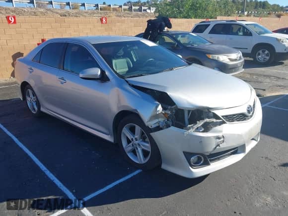 2013 Toyota Camry SE с VIN 4T1BF1FK8DU204335, выставлен на аукционе IAAI как лот 43560522 с пробегом 168 061 миль миль и . История ставок и продаж доступна на DreamBid. Изображение 1.