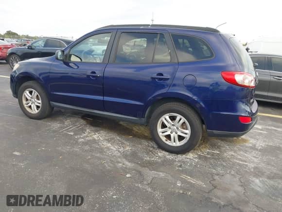 2010 Hyundai Santa Fe GLS z VIN 5NMSG3AB4AH388292, wystawiony jako IAAI lot #43460660 z przebiegiem 182 815 mil mil oraz . Historia ofert i sprzedaży dostępna na DreamBid. Obrazek 3.