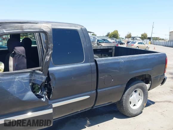 2004 GMC Sierra 1500 SLE with VIN 1GTEK19T14E267322, listed as a IAAI auction lot 42772762 with Not provided miles and . Bid and sale history available at DreamBid. Image 18.