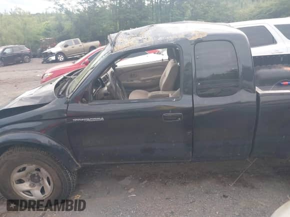 2004 Toyota Tacoma PreRunner z VIN 5TESM92N64Z318446, wystawiony jako IAAI lot #42189469 z przebiegiem 206 186 mil mil oraz . Historia ofert i sprzedaży dostępna na DreamBid. Obrazek 15.