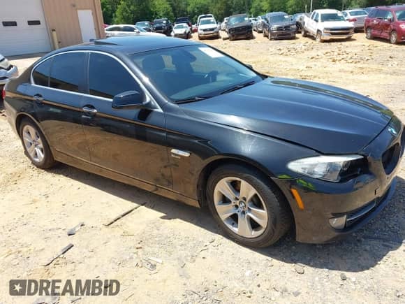 2012 BMW 5 Series 528i xDrive с VIN WBAXH5C5XCDW09490, выставлен на аукционе IAAI как лот 42562283 с пробегом 202 861 миль миль и . История ставок и продаж доступна на DreamBid. Изображение 1.