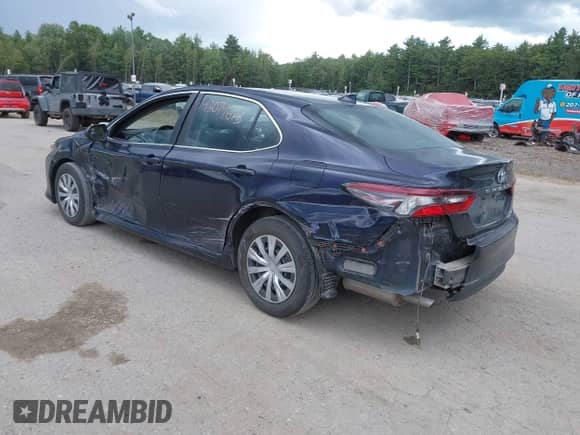 2022 Toyota Camry Hybrid LE with VIN 4T1C31AK7NU039528, listed as a IAAI auction lot 43074615 with 32,641 mi miles and . Bid and sale history available at DreamBid. Image 3.