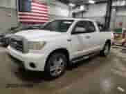 2007 Toyota Tundra Limited с VIN 5TFBV58147X015574, выставлен на аукционе Copart как лот 69936905 с пробегом 201 751 миль миль и Чистый • Clean title. История ставок и продаж доступна на DreamBid. Изображение 1.