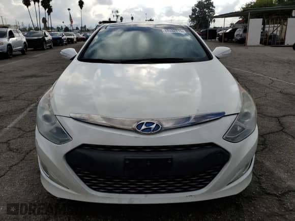 2013 Hyundai Sonata Limited z VIN KMHEC4A49DA076575, wystawiony jako Copart lot #80332015 z przebiegiem 249 790 mil mil oraz Szkoda całkowita • Salvage title. Historia ofert i sprzedaży dostępna na DreamBid. Obrazek 5.