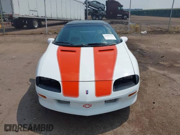 1997 Chevrolet Camaro Z28 с VIN 2G1FP22P9V2104027, выставлен на аукционе IAAI как лот 42886118 с пробегом 33 283 миль миль и . История ставок и продаж доступна на DreamBid. Изображение 12.