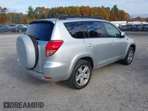 2007 Toyota RAV4 Sport with VIN JTMBD32V576040296, listed as a IAAI auction lot 43546208 with 113,457 mi miles and . Bid and sale history available at DreamBid. Image 4.