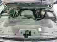 2012 Chevrolet Silverado 2500HD Work Truck z VIN 1GB0CVCG9CF205299, wystawiony jako Copart lot #86161354 z przebiegiem 222 569 mil mil oraz Czysty tytuł • Clean title. Historia ofert i sprzedaży dostępna na DreamBid. Obrazek 13.