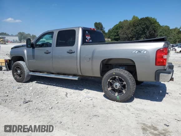 2014 Chevrolet Silverado 2500HD Work Truck z VIN 1GC1KVC83EF137290, wystawiony jako Copart lot #80095975 z przebiegiem 163 019 mil mil oraz Szkoda całkowita • Salvage title. Historia ofert i sprzedaży dostępna na DreamBid. Obrazek 2.