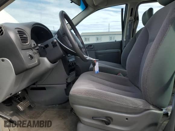 2007 Dodge Caravan SE with VIN 1D4GP25B27B220077, listed as a Copart auction lot 59552745 with 141,367 mi miles and Salvage title. Bid and sale history available at DreamBid. Image 7.