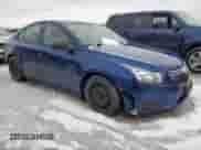 2013 Chevrolet Cruze LS z VIN 1G1PA5SG3D7133344, wystawiony jako Copart lot #81547075 z przebiegiem 113 210 mil mil oraz Nie do naprawy • Non repairable. Historia ofert i sprzedaży dostępna na DreamBid. Obrazek 4.