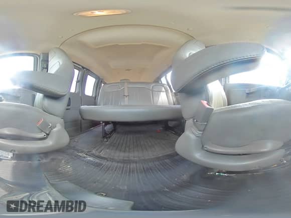 2018 Chevrolet Express Passenger LS с VIN 1GAWGEFG0J1212151, выставлен на аукционе Copart как лот 57289585 с пробегом 138 956 миль миль и Списание • Salvage title. История ставок и продаж доступна на DreamBid. Изображение 14.